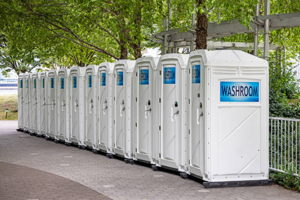 Affordable portable toilet rental in Dunkirk, IN